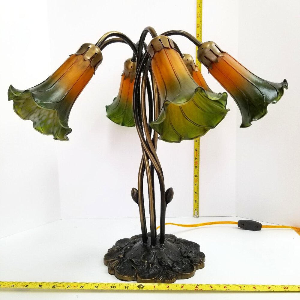 5 bulbs Tiffany-style Lily Amber/ Green Table Lamp By Meyda